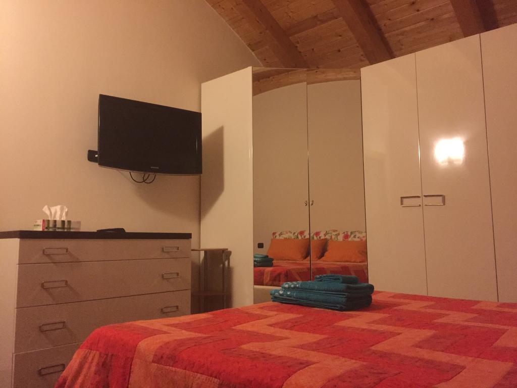 Jomary Apartment Bergamo Kültér fotó